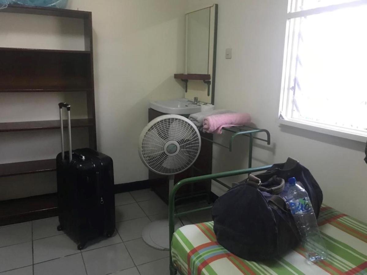 Unu Pikin Guesthouse Paramaribo Luaran gambar